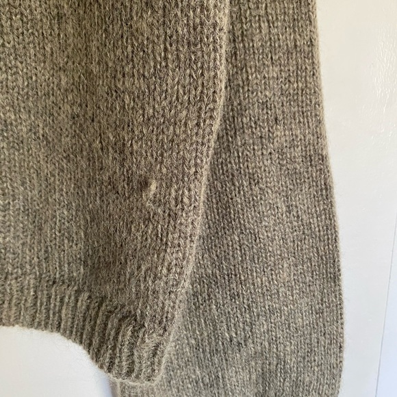 Naïf Montreal green wool bell-sleeved sweater - Picture 6 of 6